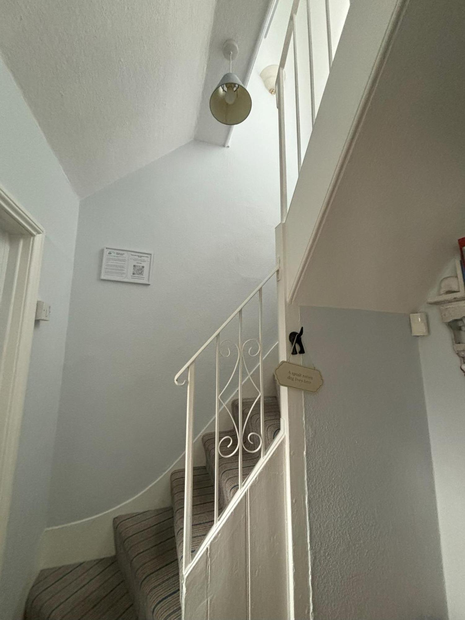 Downs Gate Cottage Eastbourne Eksteriør bilde