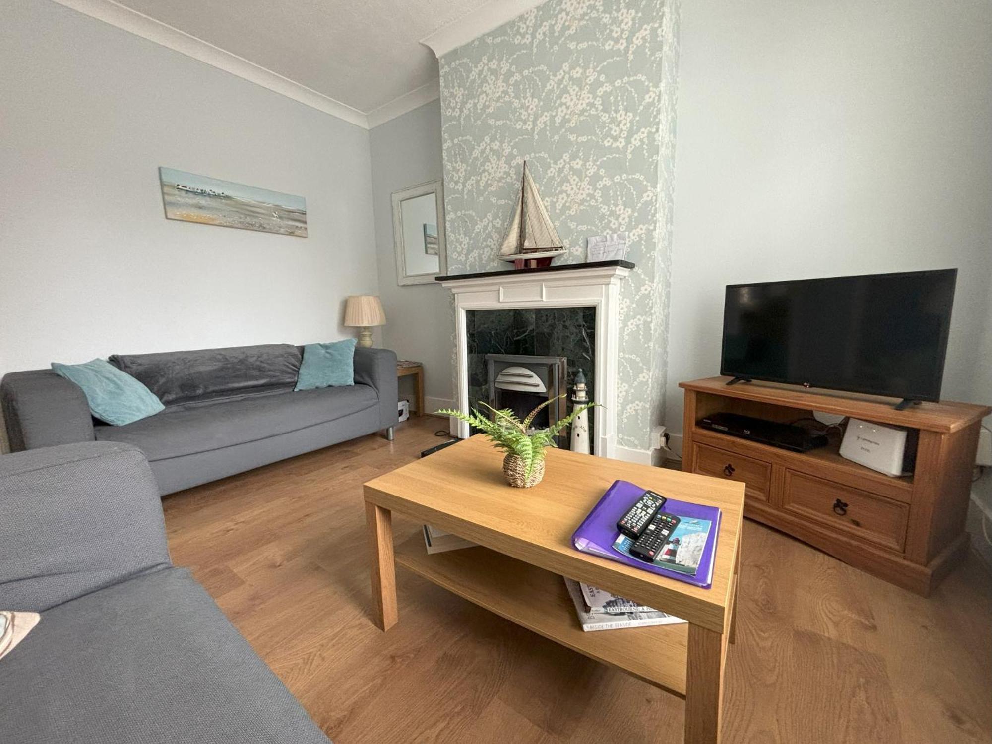 Downs Gate Cottage Eastbourne Eksteriør bilde